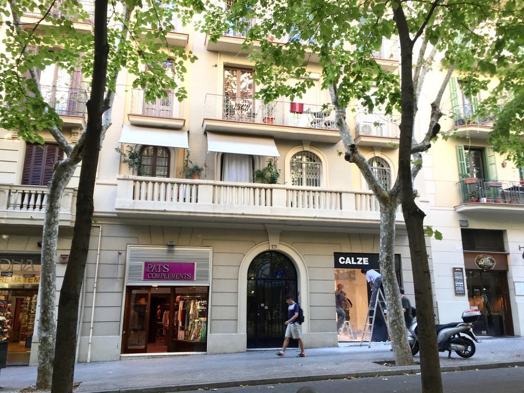 Gaudi Sdb Apartment Barcelona Exterior photo